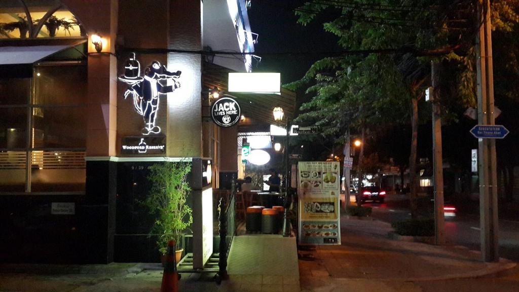 מלון בנגקוק De Sky Sukhumvit Ekkamai מראה חיצוני תמונה