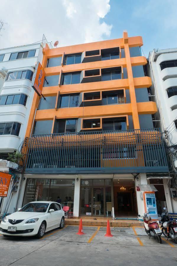 מלון בנגקוק De Sky Sukhumvit Ekkamai מראה חיצוני תמונה